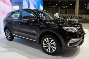 в 2017 году компания Geely привезет в Россию два новых кроссовера