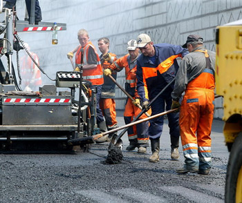 Минтранс усилит ответственность строителей за состояние дорог