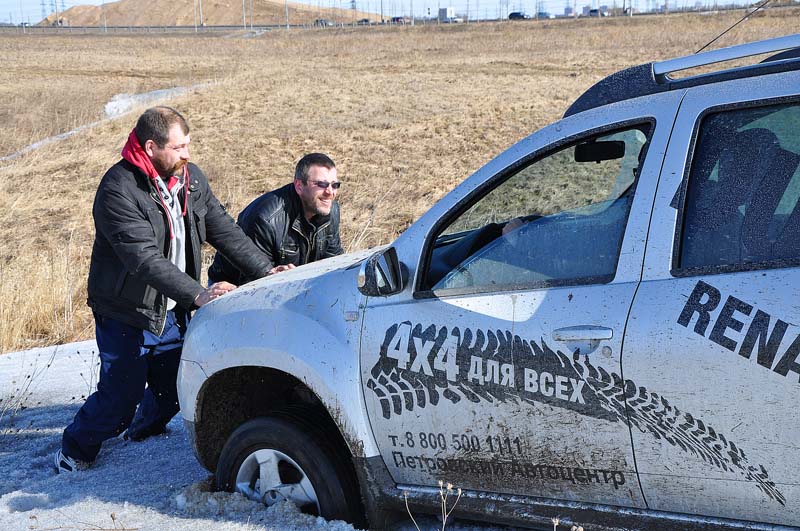 Renault Duster на бездорожъе