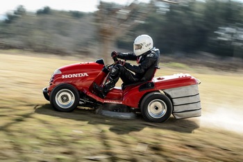Газонокосилка Honda Mean Mower признана самой быстрой в мире