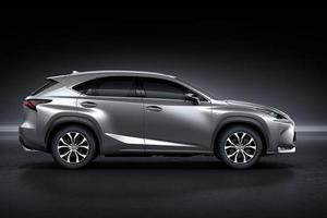 В Шанхае дебютирует Lexus RX 200t оснащенный турбомотором