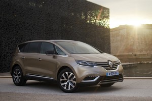 Renault Espace завоевал пять звезд по результатам тестов Euro NCAP