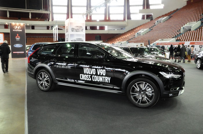 Volvo V90 Cross Country