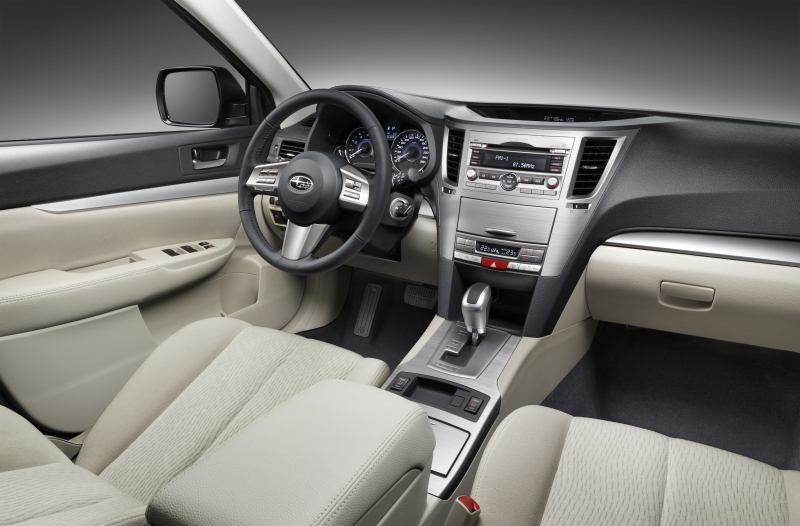 Subaru Outback 2010 модельного года