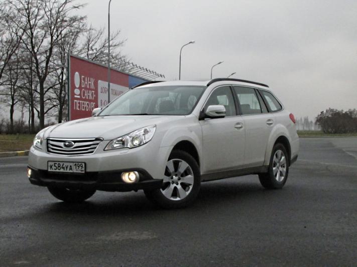 Subaru Outback 2010 модельного года