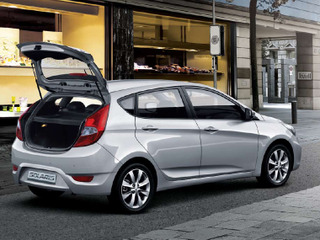 Hyundai запускает в Питере производство Solaris в кузове хэтчбек