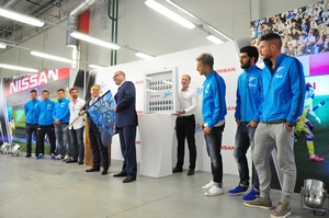 Компания Nissan вручила ключи от автомобилей игрокам ФК «Зенит»