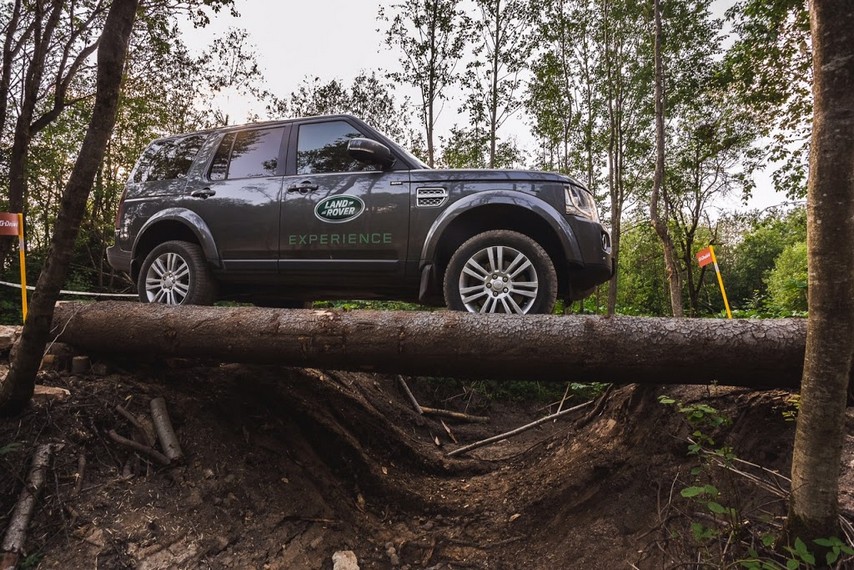 «Land Rover Experience» под Гатчиной