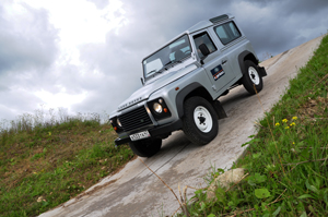Школа внедорожного вождения Land Rover Experience в Гатчине выходит на новый уровень
