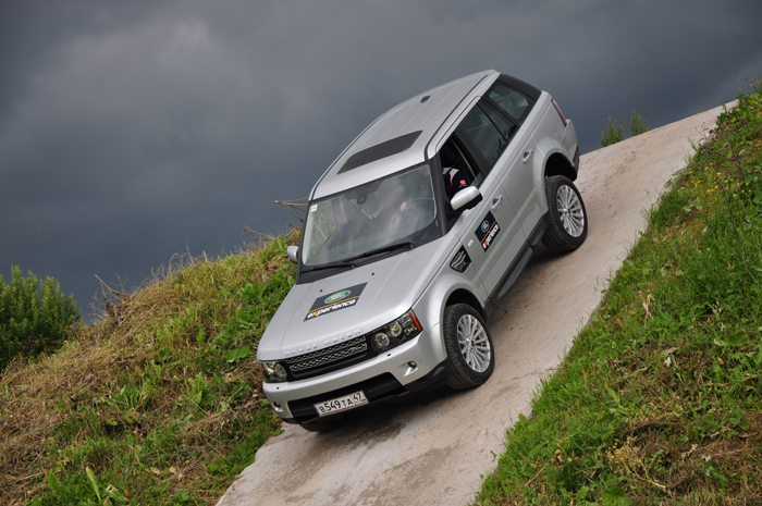 Школа внедорожного вождения Land Rover Experience