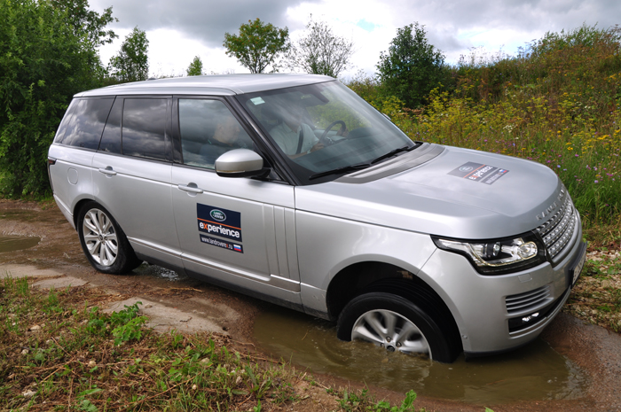 Школа внедорожного вождения Land Rover Experience