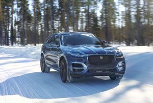 Компания Jaguar Land Rover испытала Jaguar F-PACE в экстремальных условиях