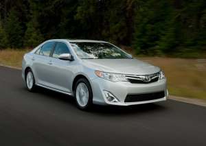 Тойота представила седьмое поколение Camry