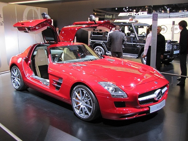 Mercedes-Benz SLS AMG