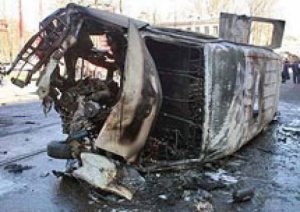 В перевернувшейся «Газели» на Левашовском проспекте сгорели 2 человека