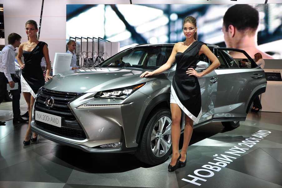 Новый Lexus NX 200t AWD