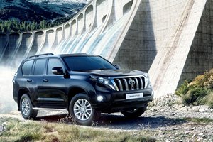 Тойота представила новую комплектацию внедорожника Land Cruiser Prado