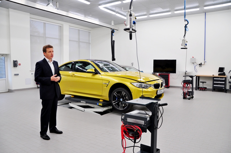   BMW