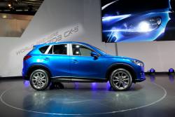 Новый кроссовер Mazda CX-5 будет стоить от 911 000 рублей