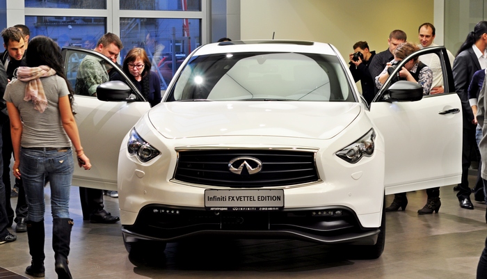 Infiniti FX Vettel Edition