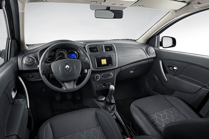 Салон Renault Sandero Stepway 2015