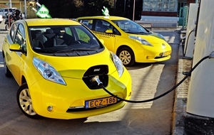 Компания Nissan продала более 500 электротакси в страны Европы