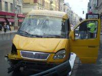Петербургские перевозчики-нелегалы блокировали работу маршруток