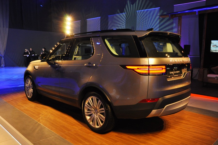 Land Rover Discovery 5