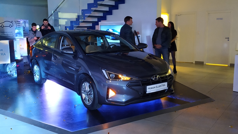 Hyundai Elantra шестого поколения