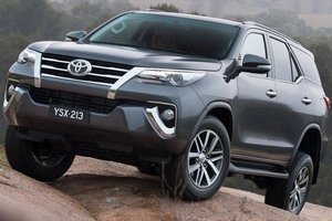 Toyota выведет на российский рынок внедорожник Fortuner второго поколения
