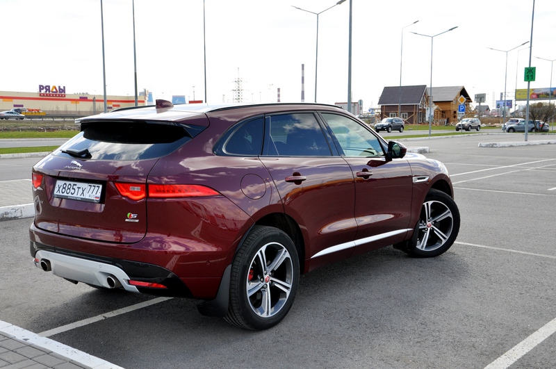 Jaguar F-Pace