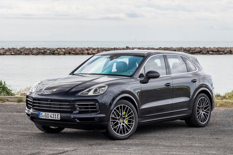 Porsche Cayenne /Фото №1/