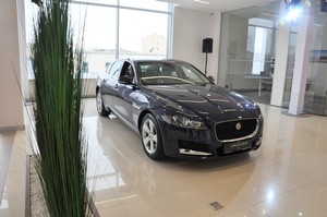 В Петербурге открылся новый дилерский центр Jaguar Land Rover