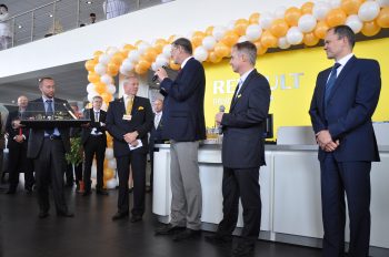 «РАЛЬФ-КАР» открыл в Петербурге новый дилерский центр Renault