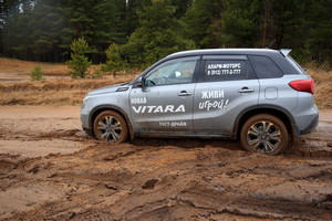 Suzuki Vitara - хороший баланс для дорог и при их отсутствии