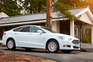 В салонах дилеров появился обновленный Ford Mondeo