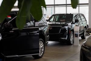 Cadillac Escalade и Chevrolet Tahoe 2021 модельного года добрались до Петербурга