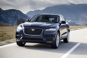 Jaguar F-PACE 2018 модельного года получил новые моторы