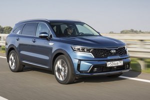 Новый Kia Sorento в автосалонах появится 15 октября