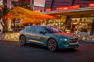 Jaguar I-PACE проходит заключительные дорожные испытания